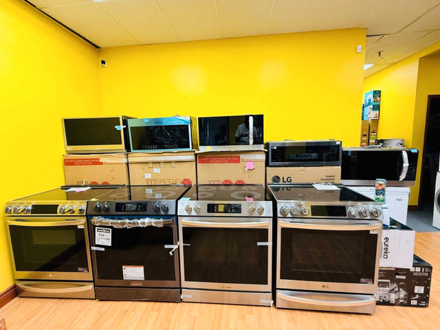  Electric & Gas Ranges Clearance – Best Deals in Town! in Stoves, Ovens & Ranges in Mississauga / Peel Region