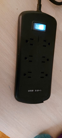 Power bar 6 outlets/ 3 USB ports