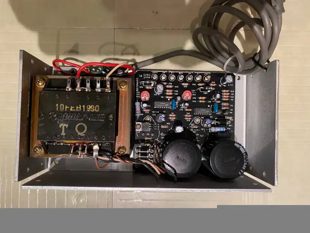 BLOCS ALIMENTATION +ou- 12v ou 15v in General Electronics in Saint-Hyacinthe - Image 4