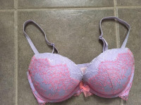 34D bra Victoria’s Secret Padded Underwire Bra $25  Lilac Lac