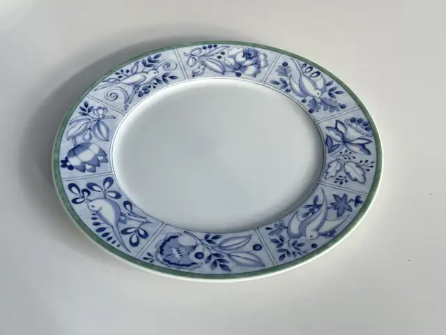 Villeroy & Boch Design Collection Excellent in Kitchen & Dining Wares in City of Montréal - Image 3