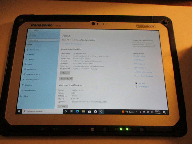 Panasonic CF-20 m5-6Y57 8GB 128GB SSD Windows 10 Pro Touchscreen in Laptops in Calgary - Image 4