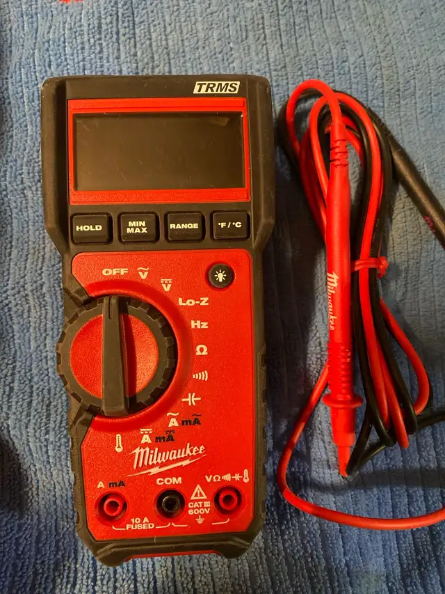 Milwaukee Multimeter in Power Tools in Hamilton - Image 2