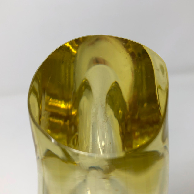 Zelezny Brod Sklo Czech Citrine Glass Vase Etched Butterfly in Arts & Collectibles in Kitchener / Waterloo - Image 4