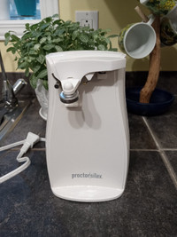 Proctor Silex Electric Can Opener