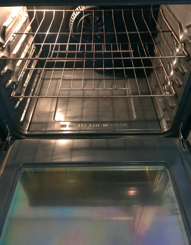 Kenmore self clean n convection glass stove, delivery available