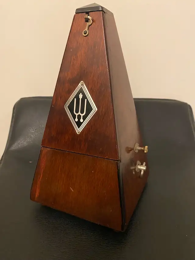 vintage Wittner metronome with bell. in Other in Markham / York Region - Image 2