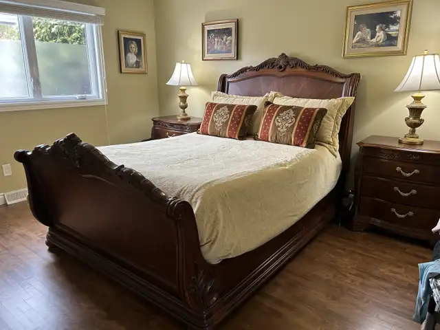 Couvre-lit/Bedspread in Bedding in Longueuil / South Shore - Image 2