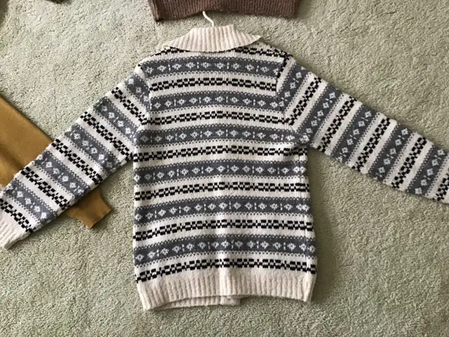 SWEATERS FOR MEN OR TEENAGERS. 735 in Men's in Calgary - Image 8
