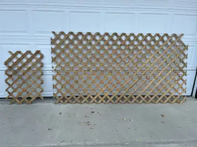 Wood Lattice Panels 1 - 4 ft x 8 ft 1 - extra smaller piece $25 Never Used, Always stored indoors.