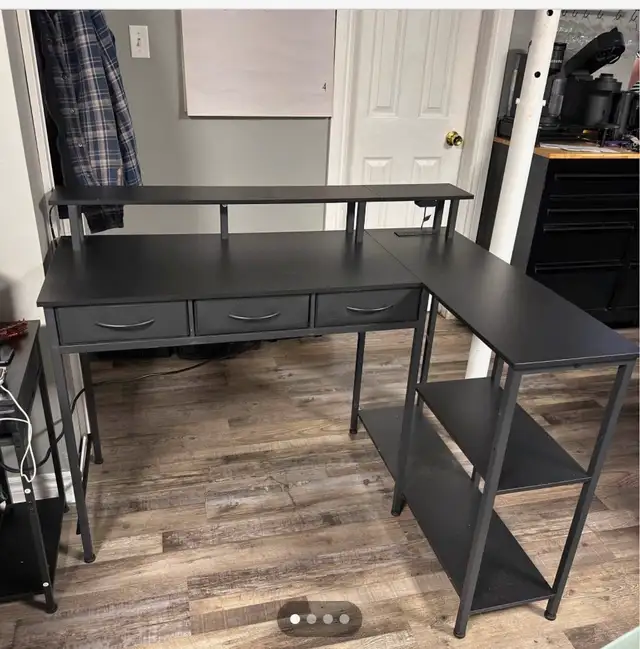 desk, vanity 63771549852801120