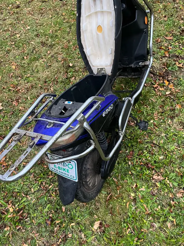 2023 Emmo hornet E scooter in eBike in Kitchener / Waterloo - Image 9