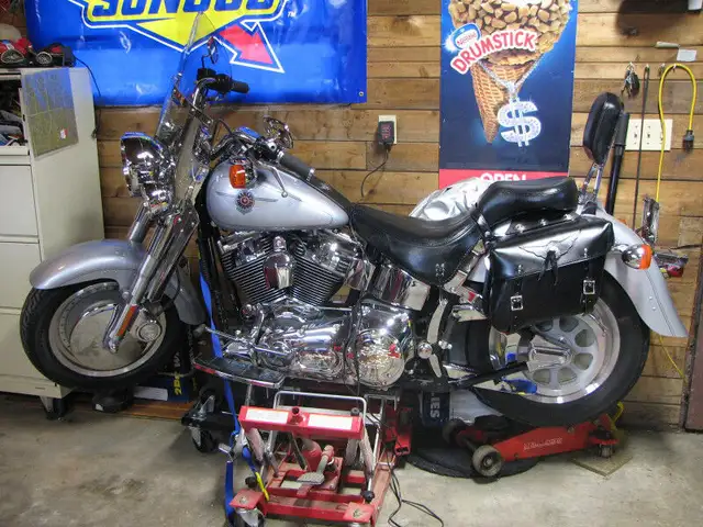 2001 HARLEY DAVIDSON FAT BOY only 2,988. kms. TRADES? in Street, Cruisers & Choppers in Red Deer - Image 2