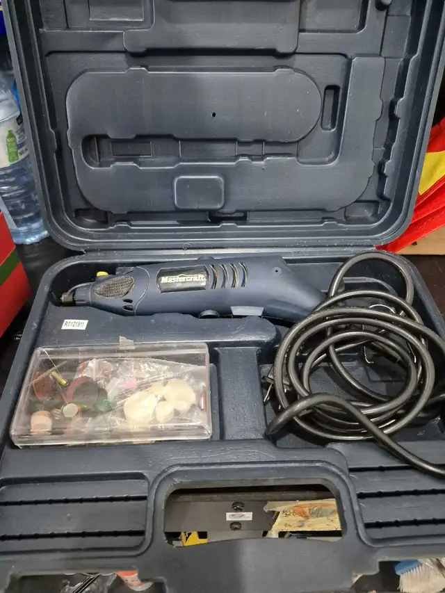 Rotary Tool  Kit in Power Tools in Laval / North Shore - Image 2
