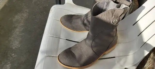 LEATHER  BOOTS SIZE 7 WOMEN in Women's - Shoes in City of Toronto - Image 5