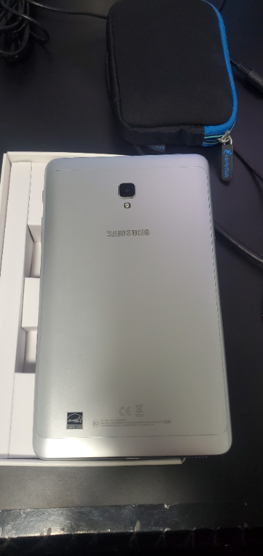 Samsung Galaxy Tab A. Silver. 8.0". 32GB. Wi-Fi in iPad & Tablet Accessories in Edmonton