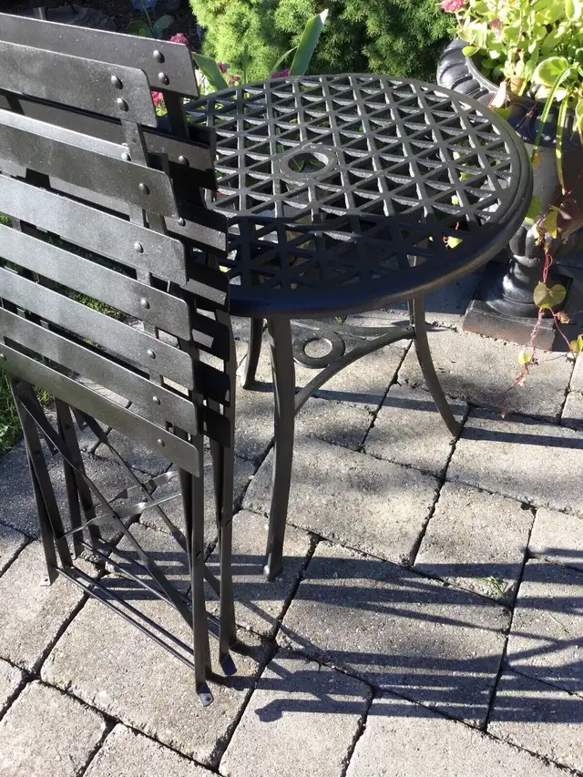 Cast Iron Bistro Set for Patio  in Patio & Garden Furniture in London - Image 6