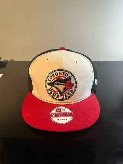 blue jays hat, View more