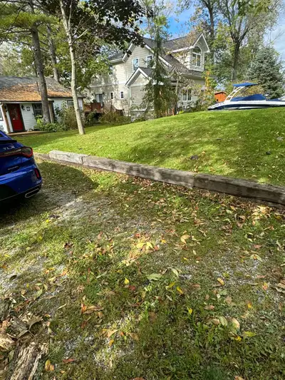 Looking for weekly grass cutting 40x 120 Lot off Ramara road in Washago