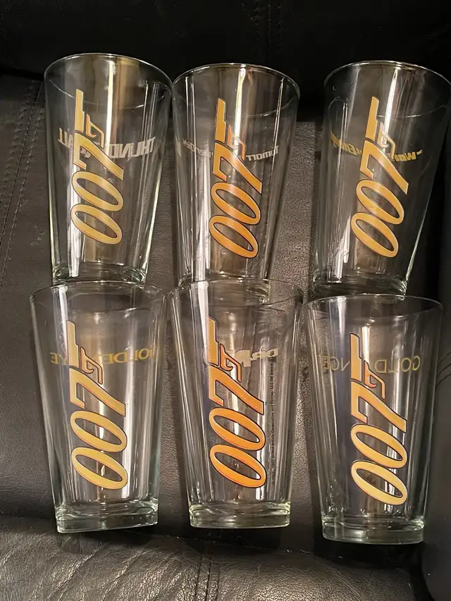 Four James Bond 007 pint drinking glasses in Arts & Collectibles in City of Toronto - Image 2
