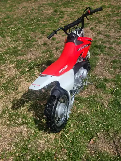 2016 Honda CRF50 for sale. Bike is in amazing condition. Stock tires replaced with Dunlop full knobb...