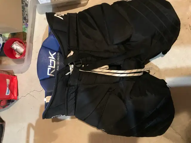 Bauer Goalie Pads and RBK Goalie Pants in Hockey in Mississauga / Peel Region - Image 2