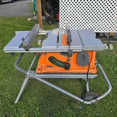 Banc de scie Ridgid portatif, View more