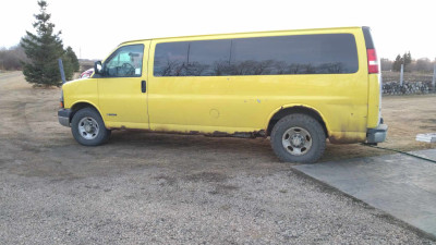 2003 Chevrolet express 3500 extended
