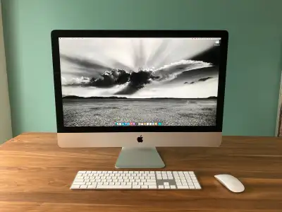 iMac 2019 Retina display 5k, 27 inch Processor: 3GHz 6-Core Intel Core i5 Memory: 48 GB 2667 MHz DDR...