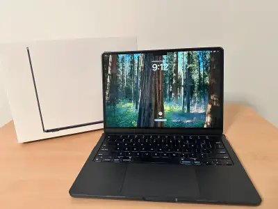 Macbook Air 16gb M2 APPLE WARRANTY , View more