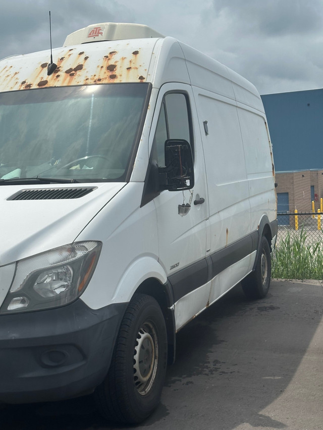 2016 Mercedes Sprinter with Reefer in Cars & Trucks in City of Toronto - Image 2