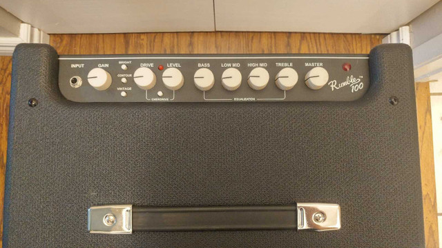 Fender Rumble 100 V3 in Amps & Pedals in Strathcona County - Image 2