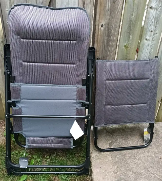 NEW SUNNYFEEL Garden Camping Deck Chair Folding with Footrest in Patio & Garden Furniture in London - Image 9