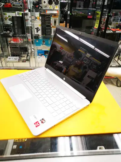 Ordinateur portable HP, View more