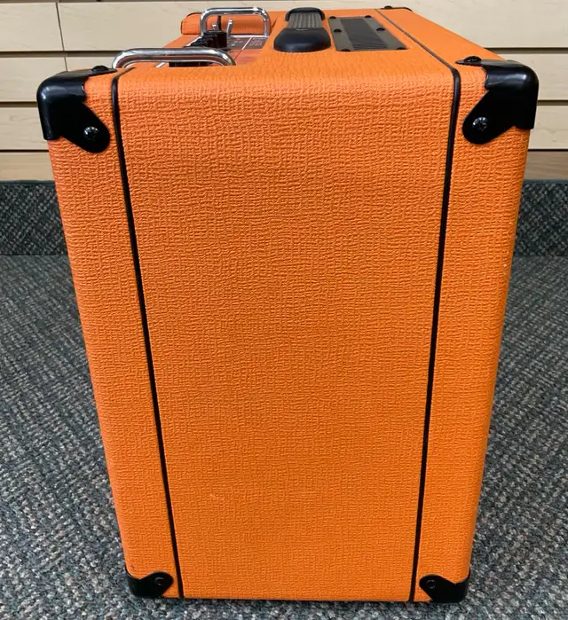 Orange Rocker 15 Tube Amp in Amps & Pedals in North Bay - Image 4