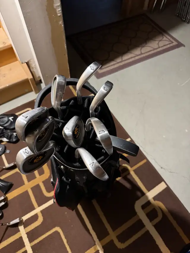 Mens Golf Club Set (RH) in Golf in Mississauga / Peel Region - Image 3