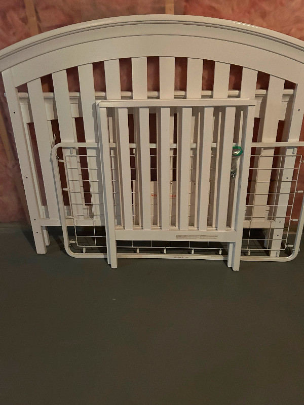 Baby crib in Cribs in Edmonton