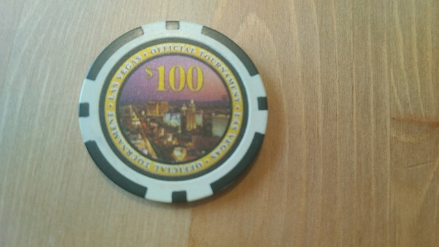 Casino chip in Arts & Collectibles in Leamington - Image 3