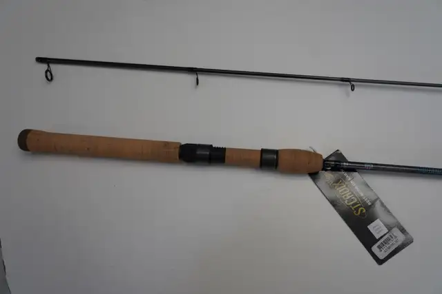 St Croix Avid spinning rod in Fishing, Camping & Outdoors in Sarnia - Image 3