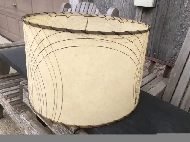 Vintage Fibreglass Antique MCM Lamp Light Shade Retro Decor  in Indoor Lighting & Fans in Oakville / Halton Region - Image 4