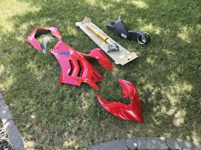 Selling Ducati Panigale Parts from a minor parking lot fall,,replaced by Insurance with new, #1- Ohl...
