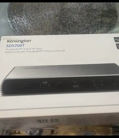 I'm selling a Kensington SD5700T Thunderbolt 4 Dual 4K Docking Station, which is in like-new conditi...