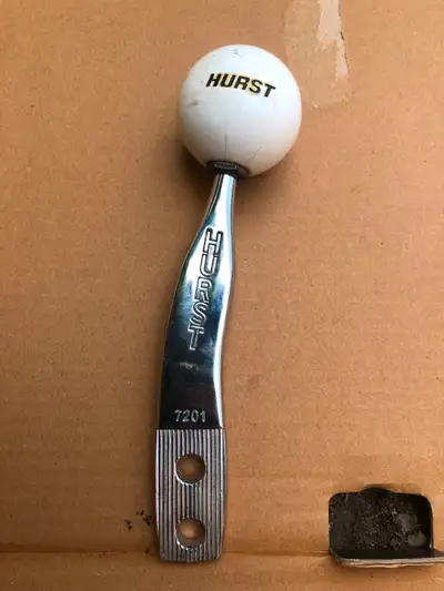 Hurst 6” 7201 shift lever White hurst 5 speed engraved knob Fits mustangs with t45/t5/tr3650 transmi...