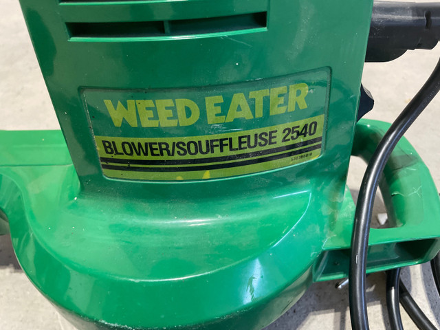Weed Eater Leaf Blower in Lawnmowers & Leaf Blowers in London - Image 3