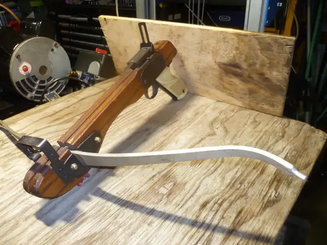 COMPOUND GUN578765075095244801