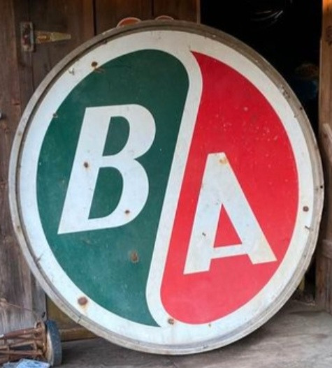 Wtb porcelain gas signs, vintage signs in Arts & Collectibles in Oshawa / Durham Region - Image 4