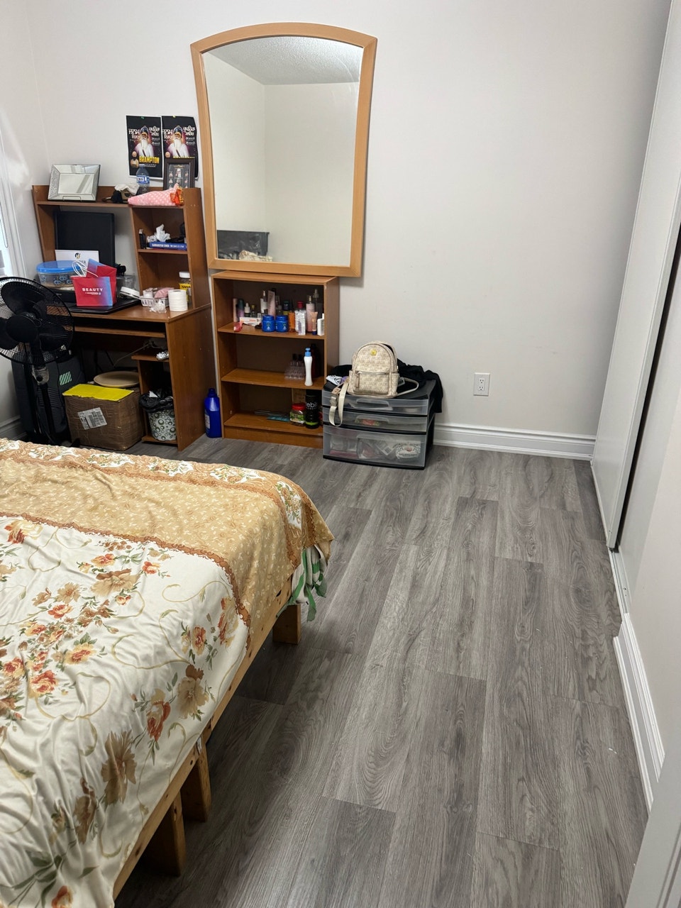 Room for rent 3