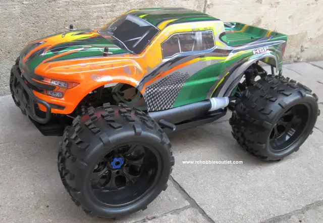 New RC  Truck Nitro Gas 4.25cc 4WD 1 /8 Scale  Savagery PRO in Hobbies & Crafts in Québec City - Image 7