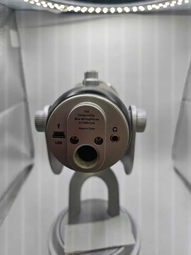 Blue Yeti Microphone in Other in City of Toronto - Image 3