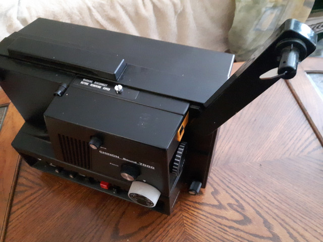 Chinon 7000 movie projector-vintage in Cameras & Camcorders in Trenton